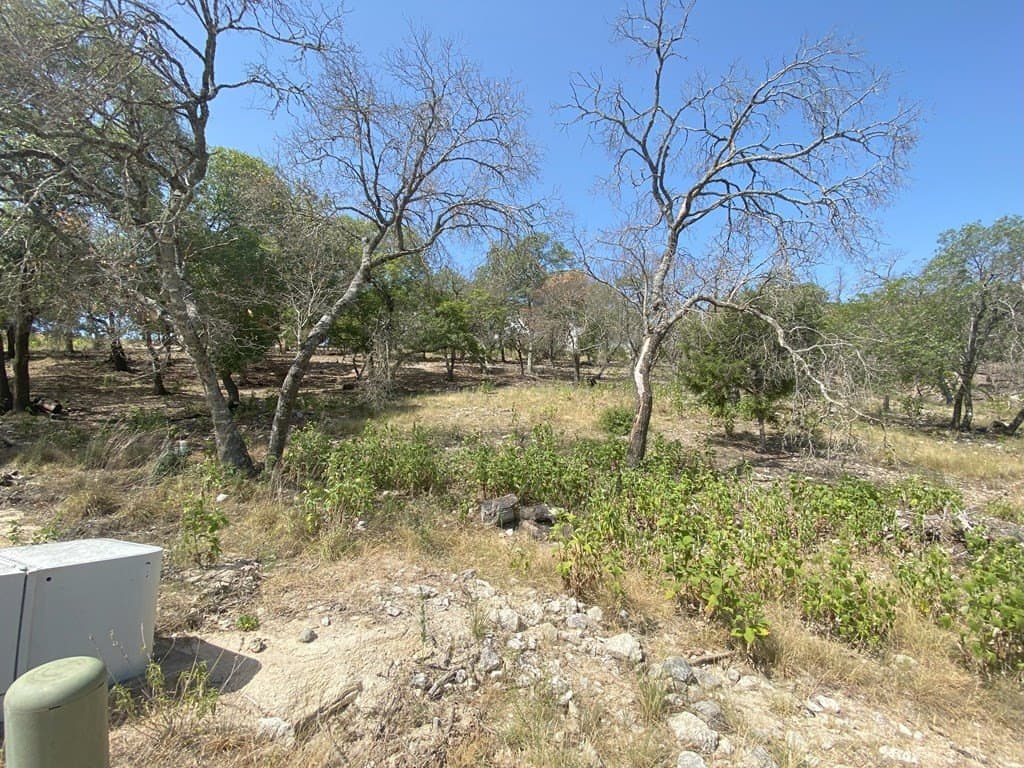 1.86 acres in Kerr County - photo 12