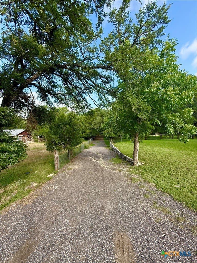 0.92 acres in Bell County - photo 4