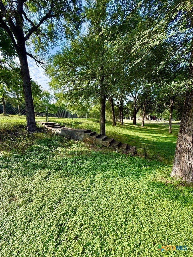 0.92 acres in Bell County - photo 17