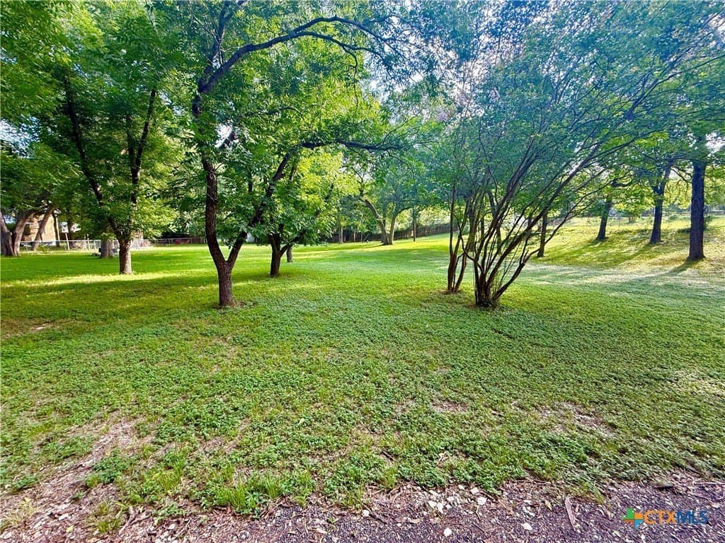 0.92 acres in Bell County - photo 12