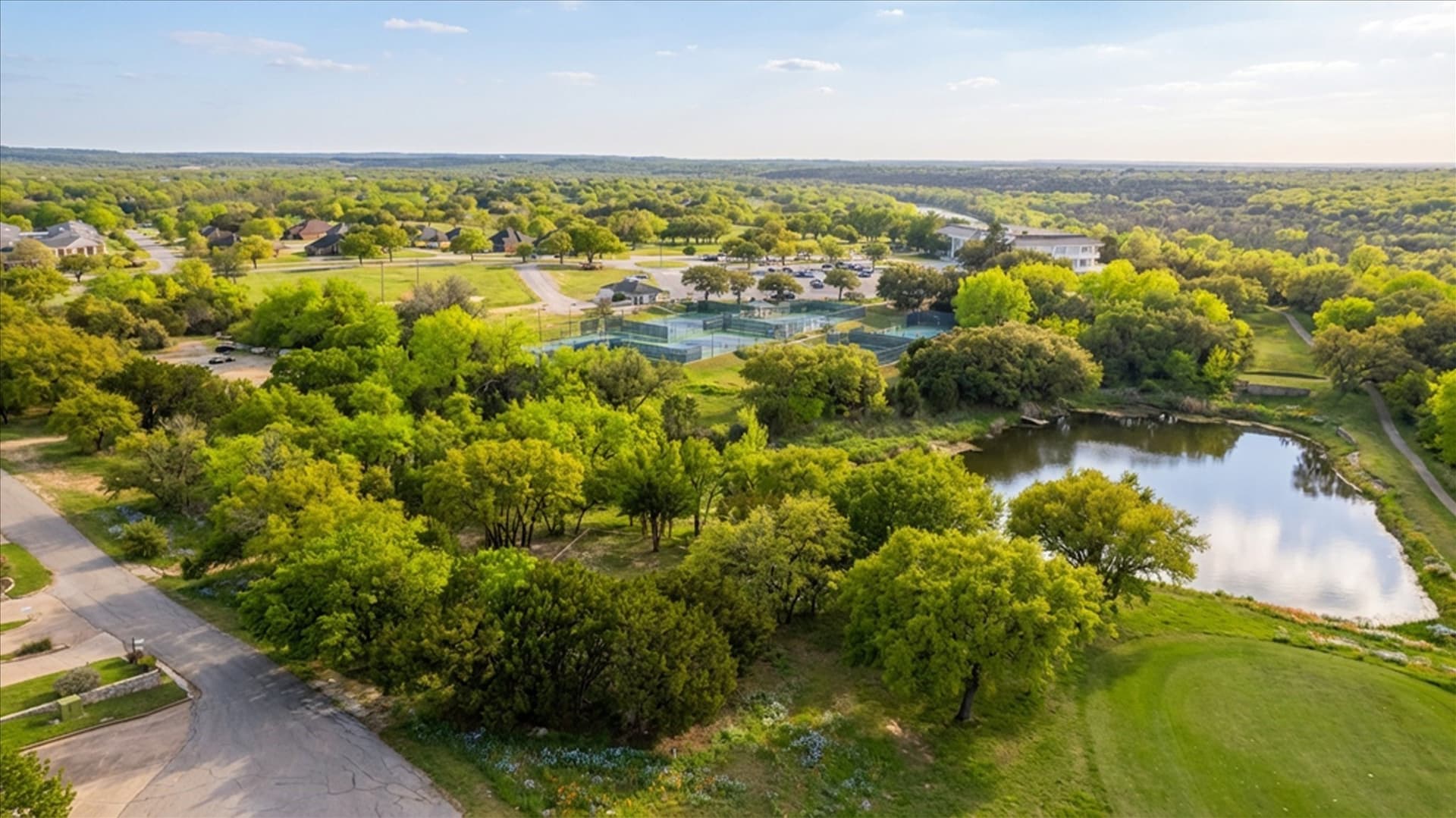 2.57 acres in Hood County