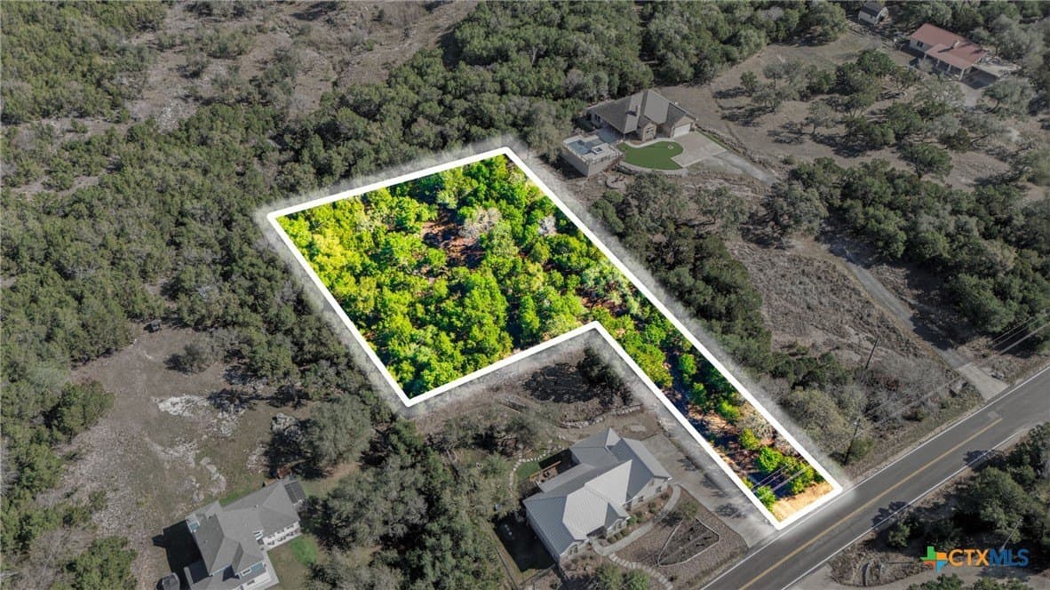 0.81 acres in Comal County - photo 24