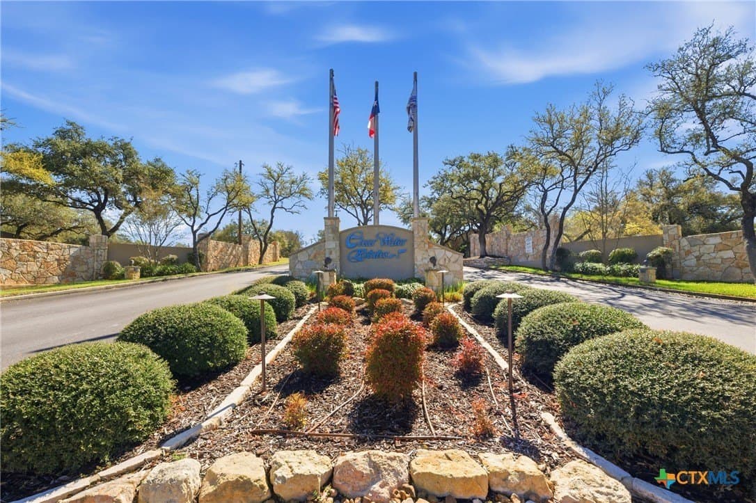 0.81 acres in Comal County - photo 31