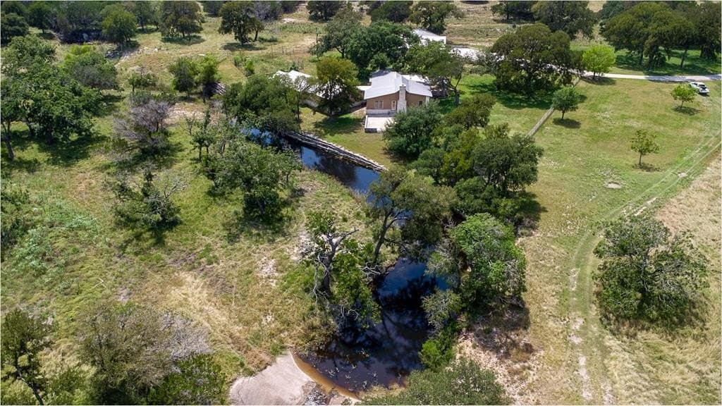 138 acres in Kerr County - photo 10