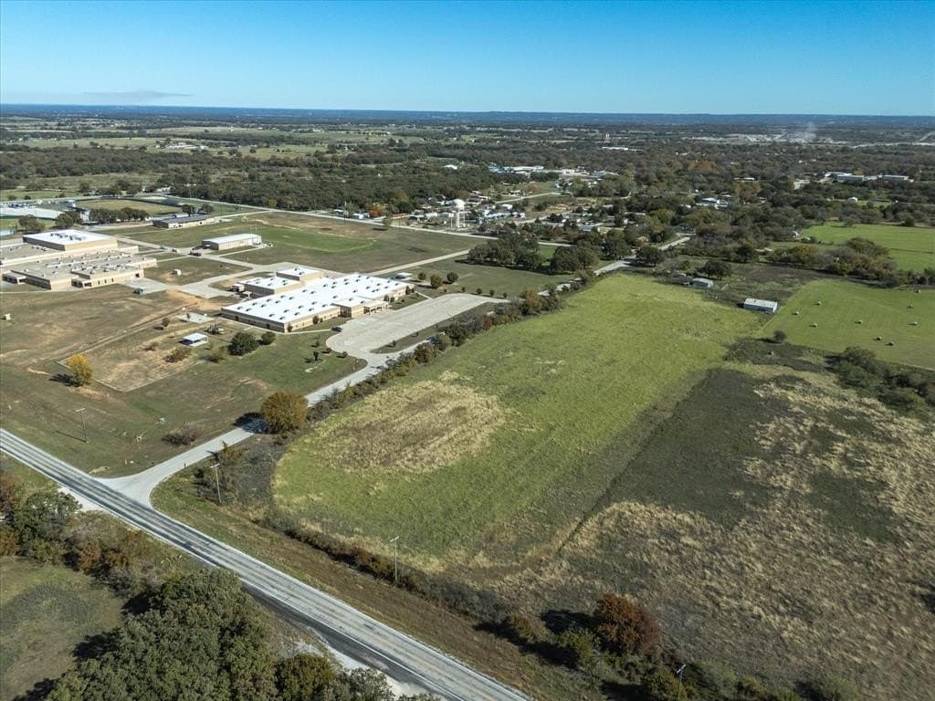 10.25 acres in Wise County