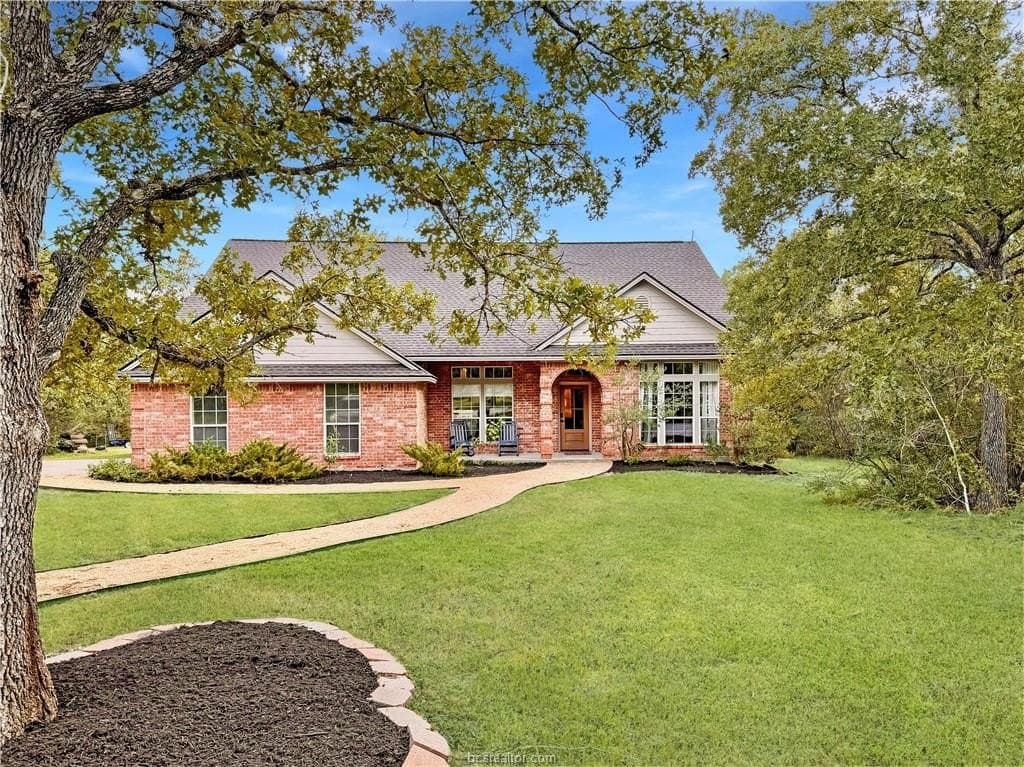 10 acres in Brazos County