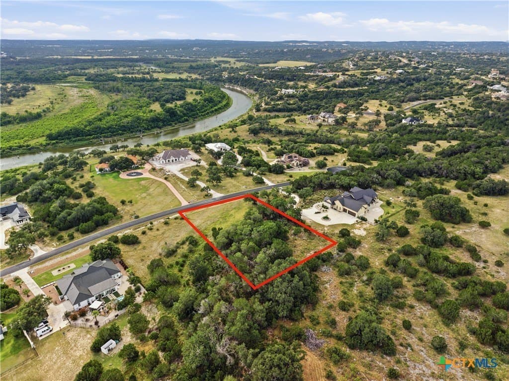 1.28 acres in Comal County - photo 10