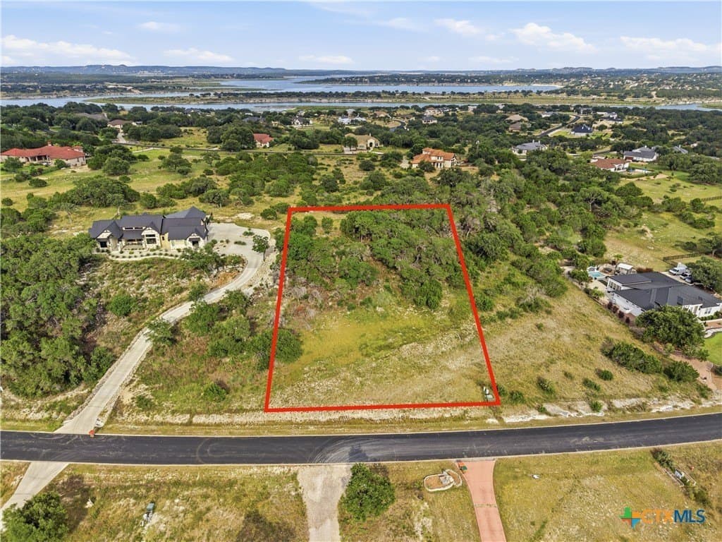 1.28 acres in Comal County - photo 14