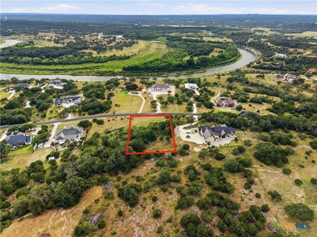 1.28 acres in Comal County - photo 11