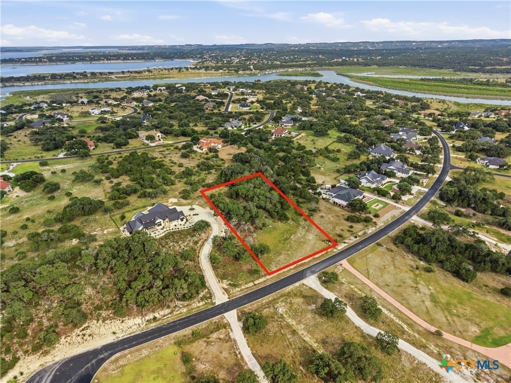 1.28 acres in Comal County - photo 7