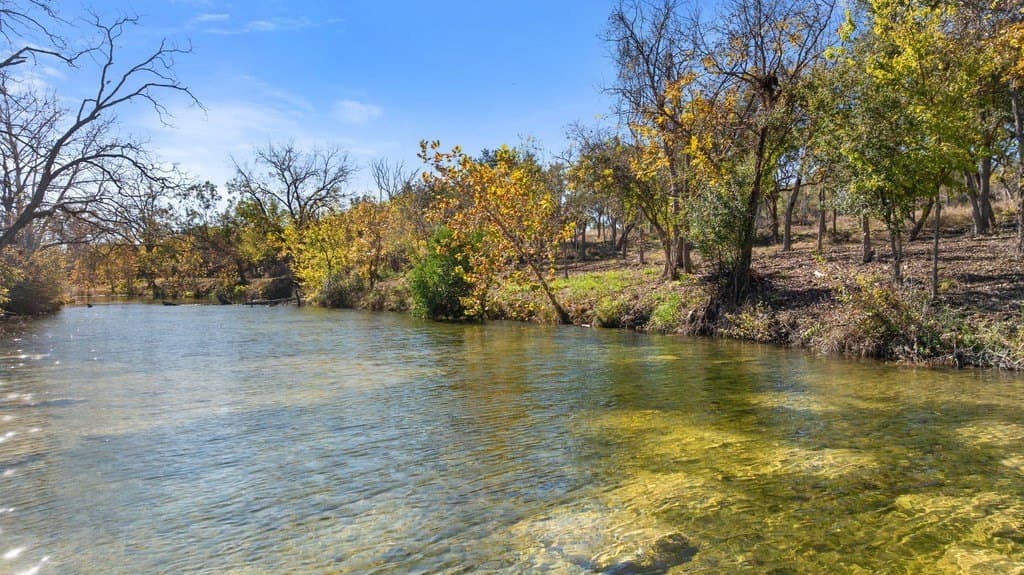 100 acres in Blanco County - photo 6