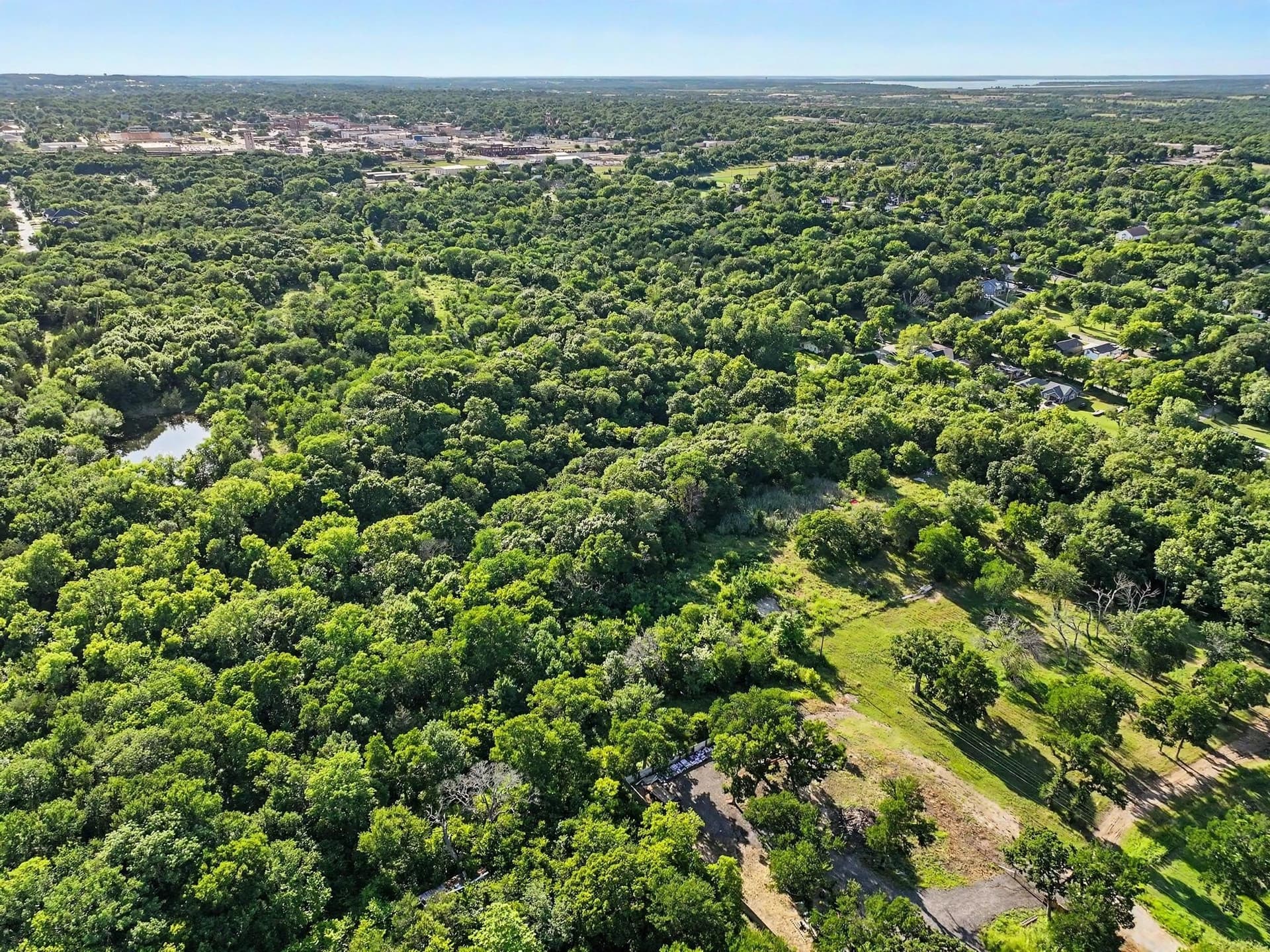 1.7 acres in Grayson County gallery image 2