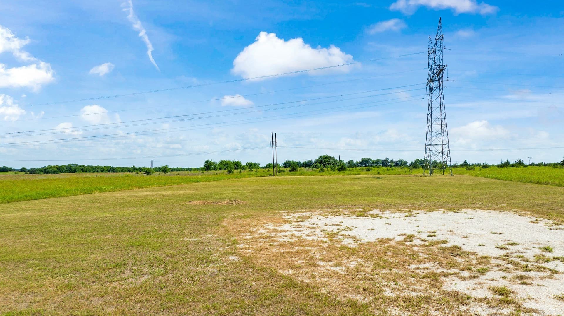 1.95 acres in Lamar County gallery image 4