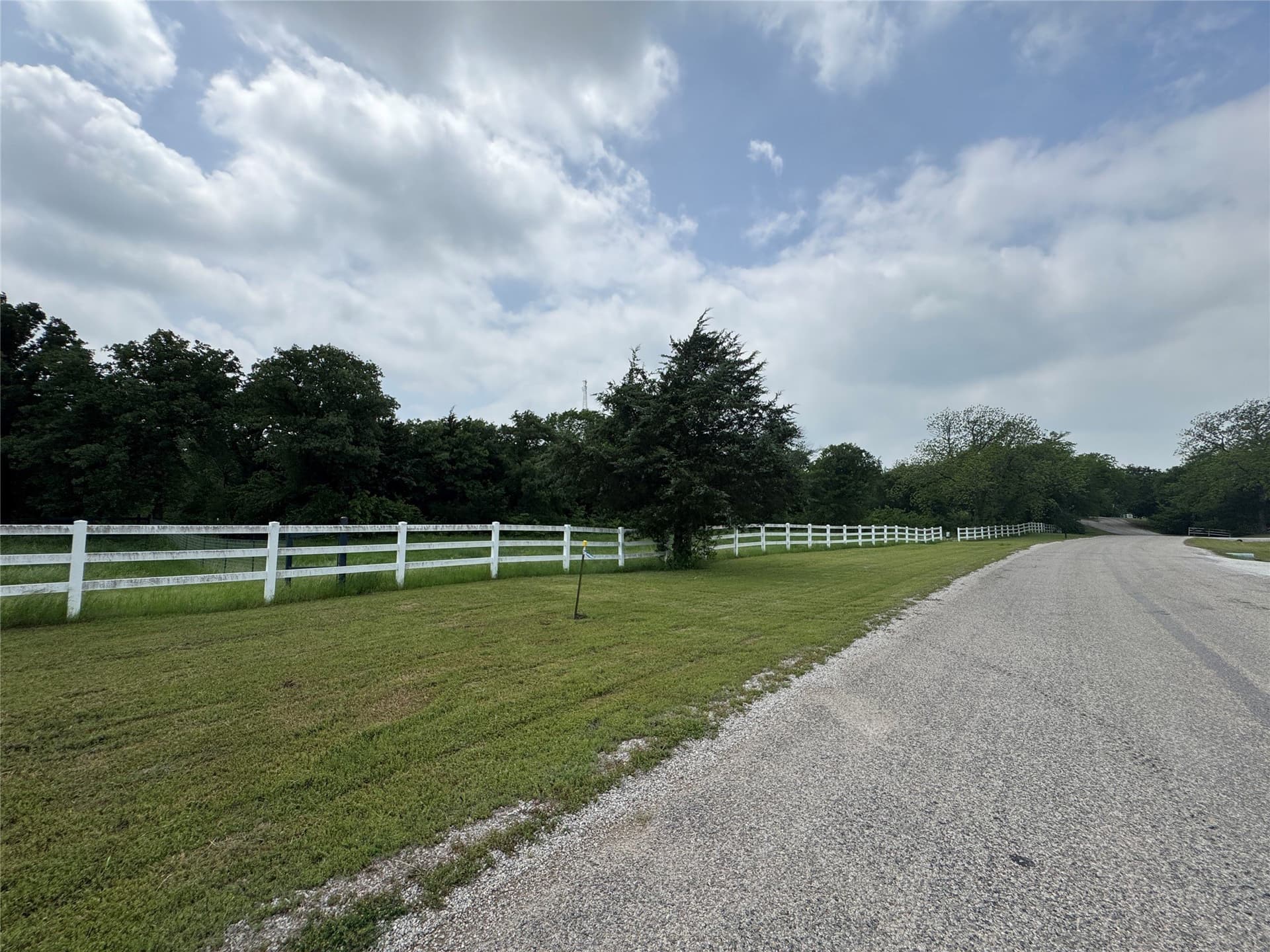 4.99 acres in Cooke County - photo 8