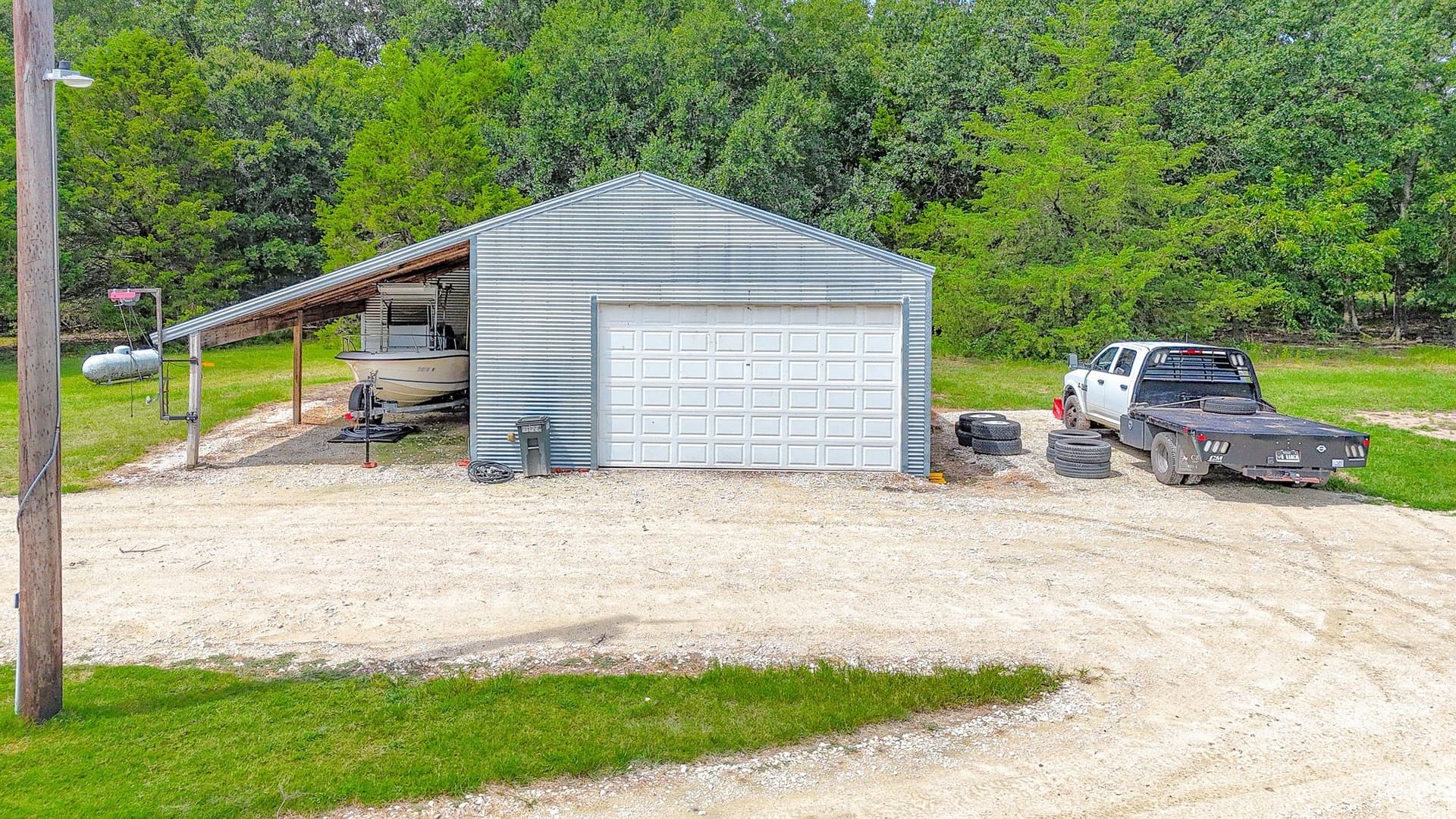 107.94 acres in Navarro County - photo 27