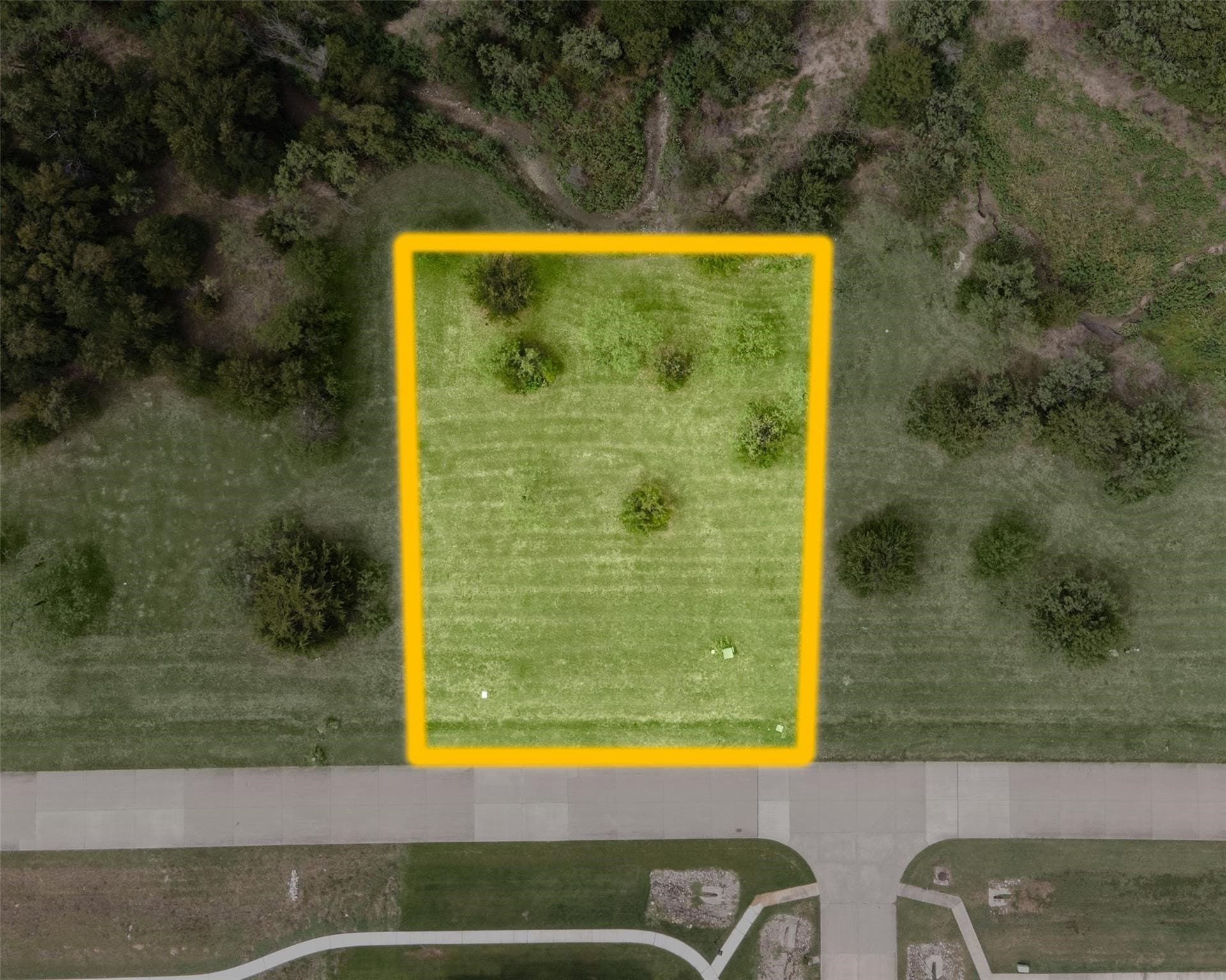 2 acres in Ellis County - photo 8