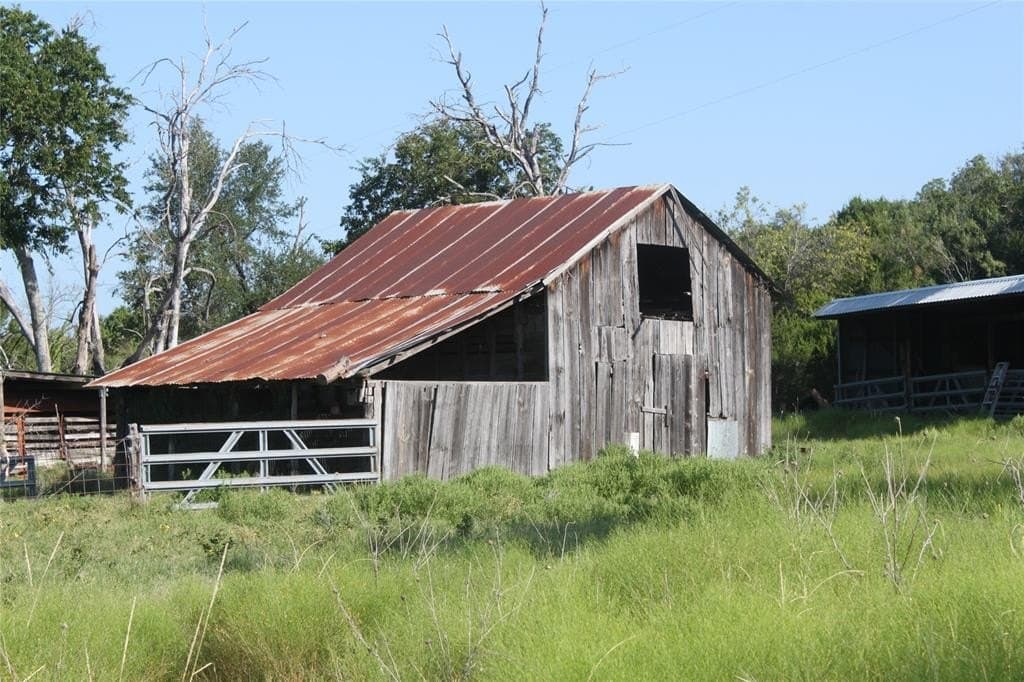 84 acres in Bosque County gallery image 3