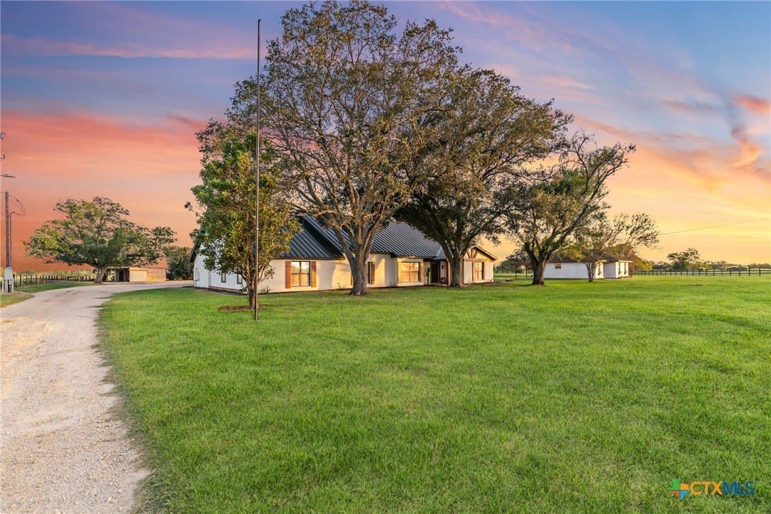34.94 acres in Guadalupe County - photo 2