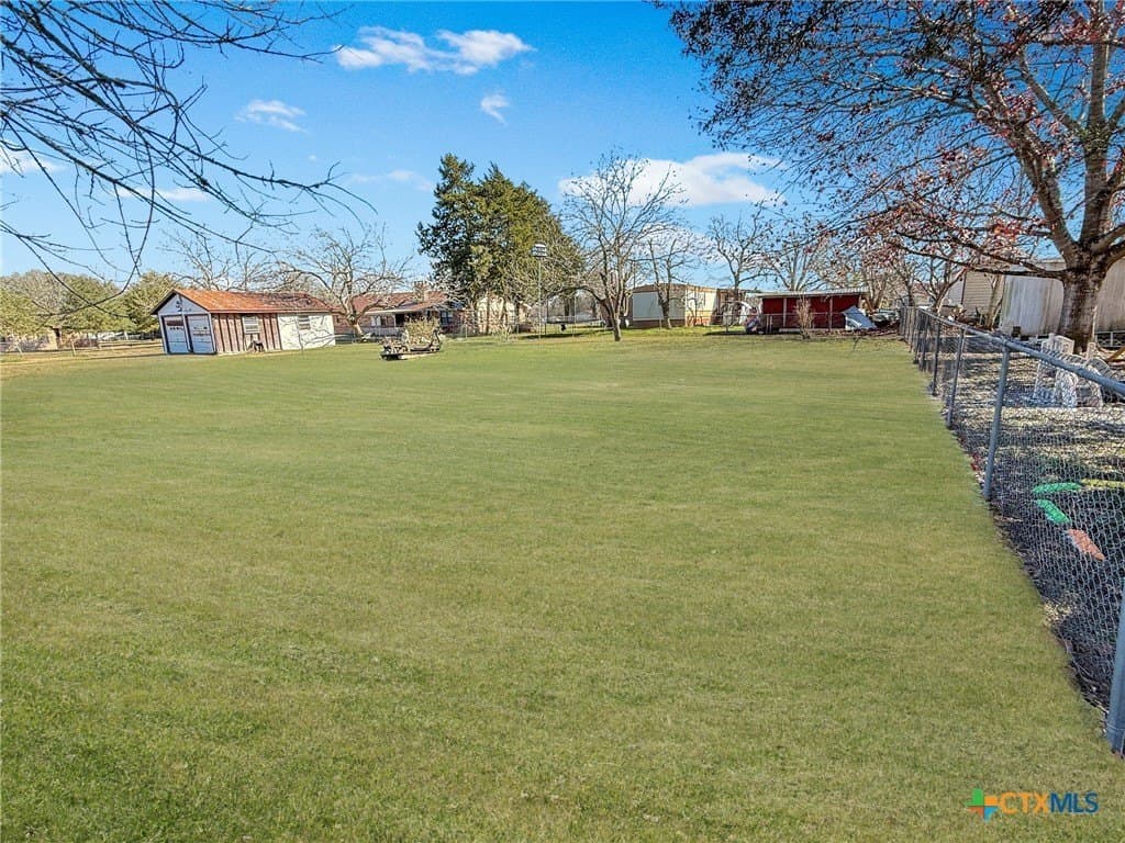 0.25 acres in Fayette County gallery image 4