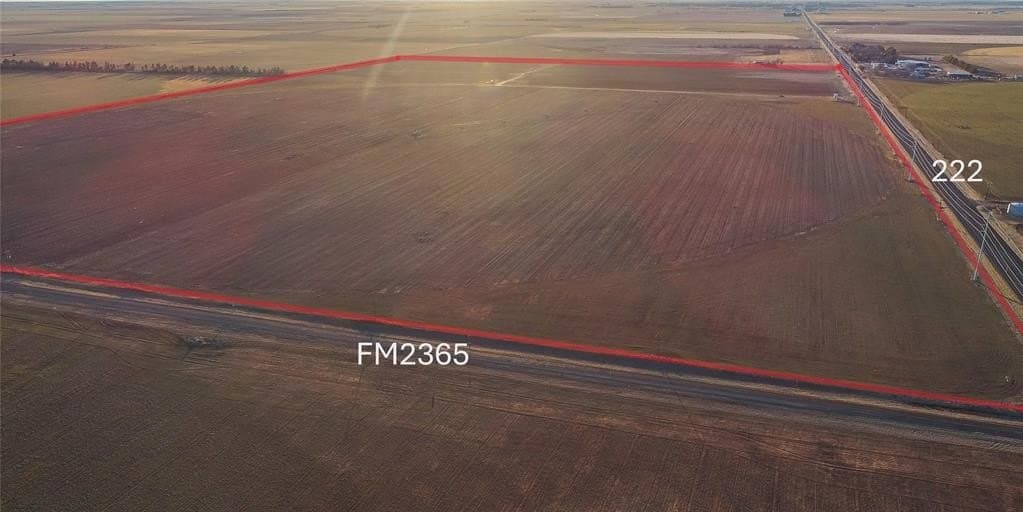 224.3 acres in Knox County