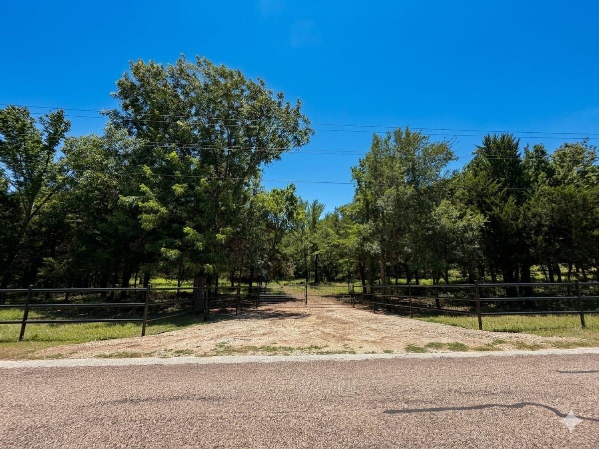 7 acres in Johnson County - photo 3