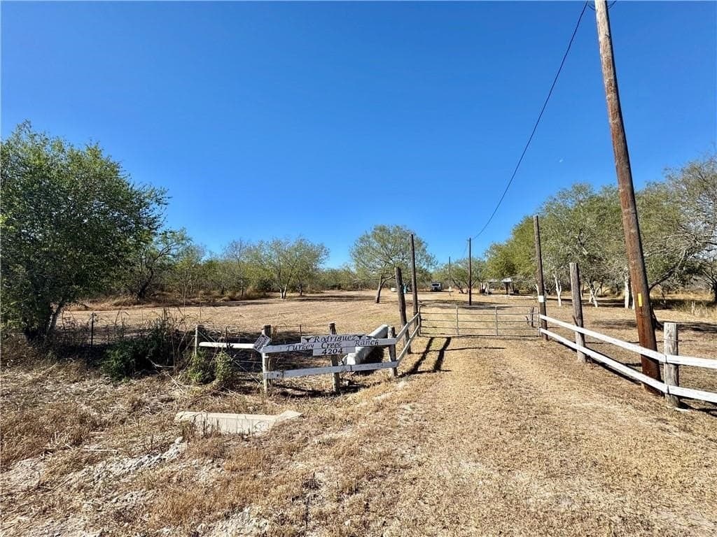 50 acres in Jim Wells County - photo 9