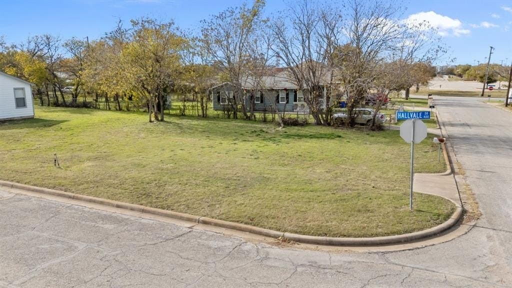 0.1 acres in Tarrant County featured view