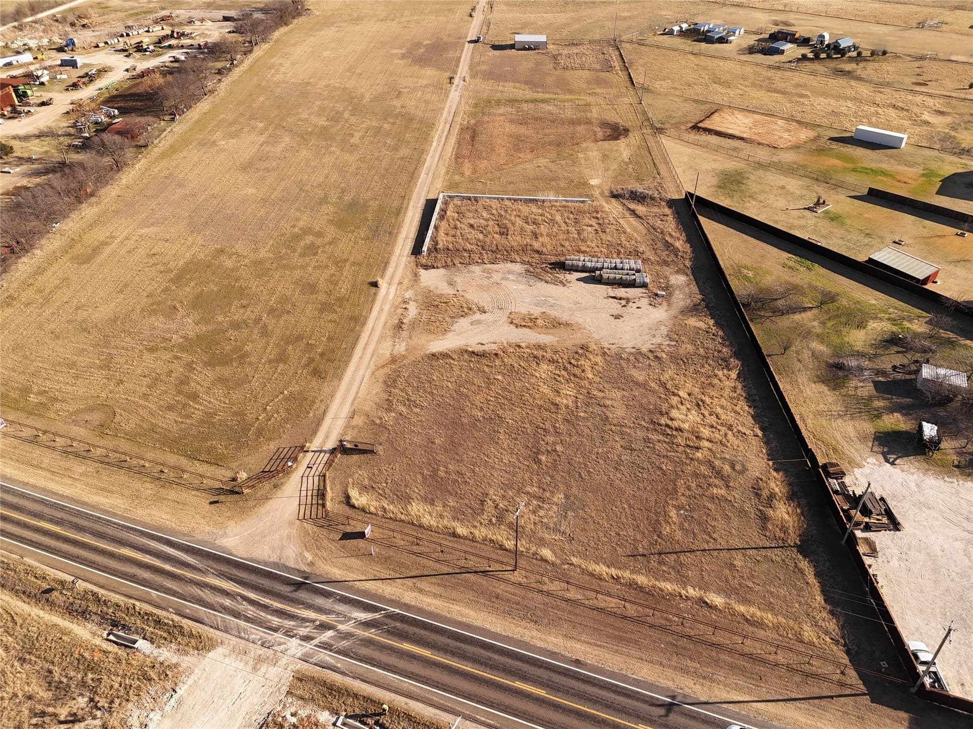3.5 acres in Ellis County