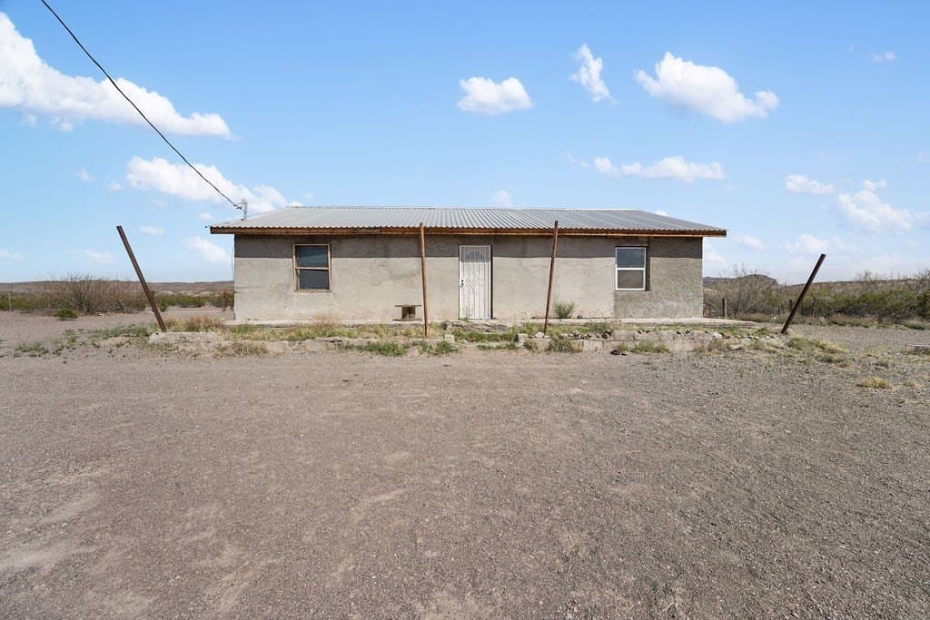 70 acres in Presidio County gallery image 4