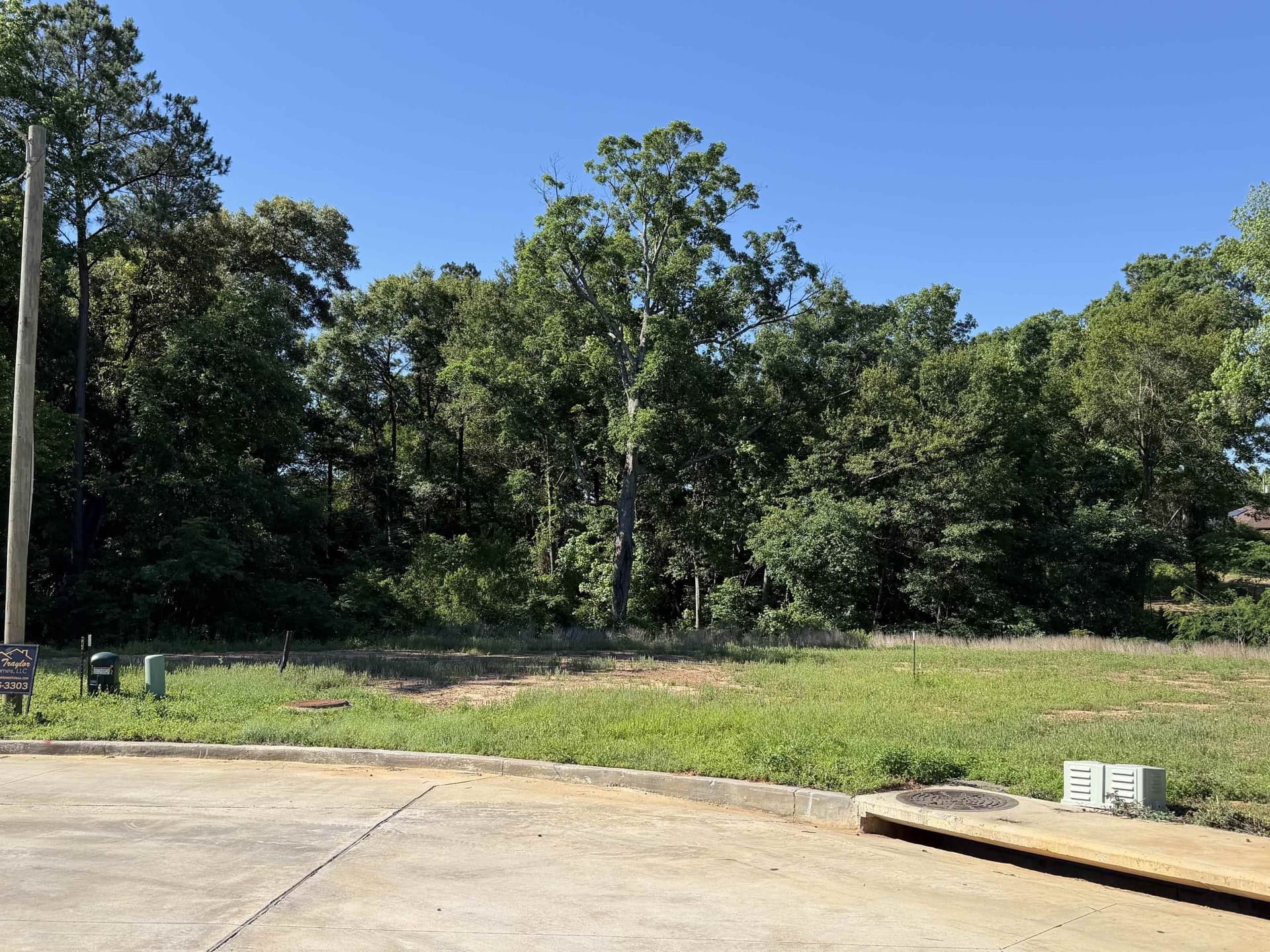 1.6 acres in Gregg County - photo 9