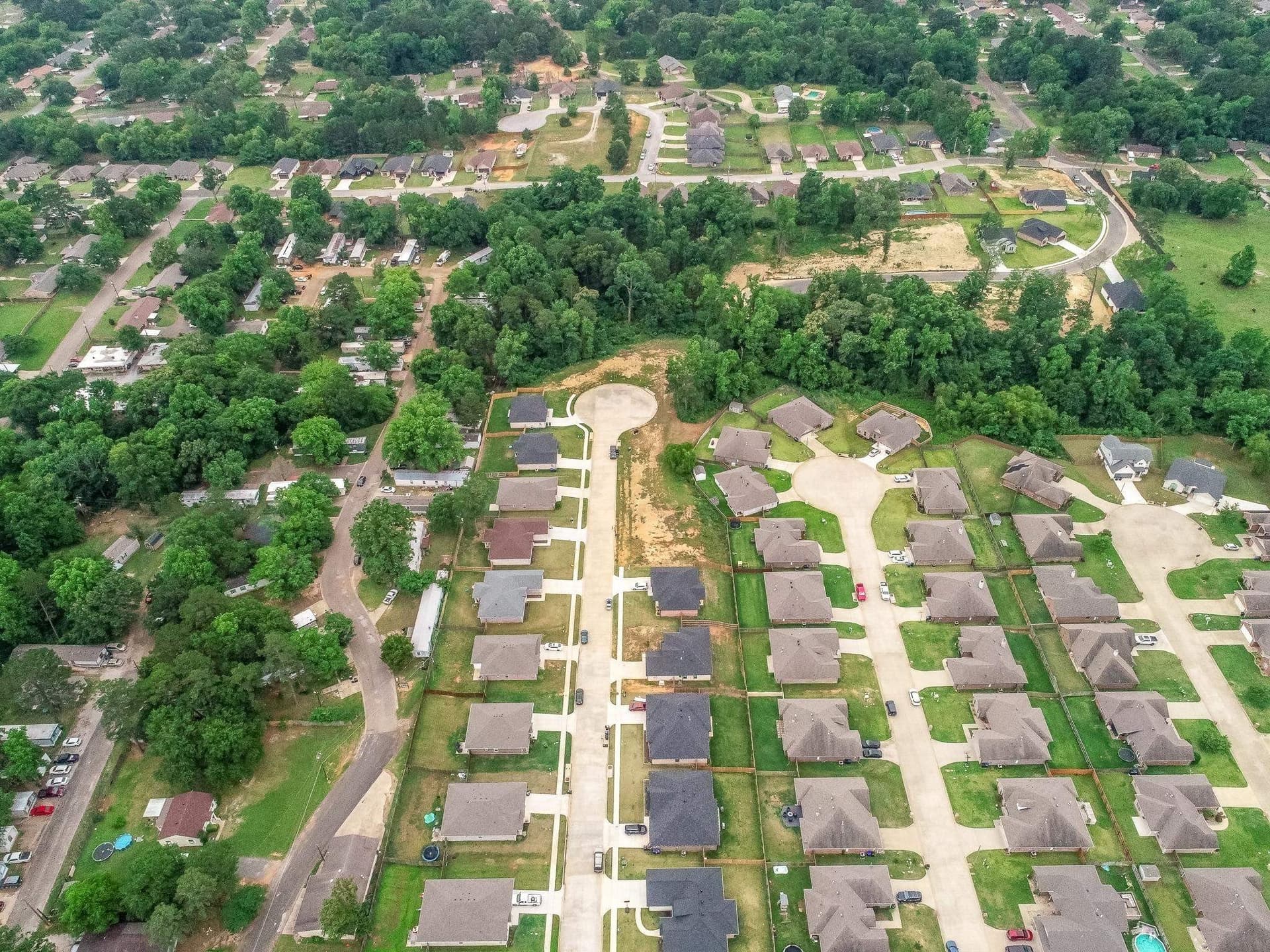 1.6 acres in Gregg County - photo 8