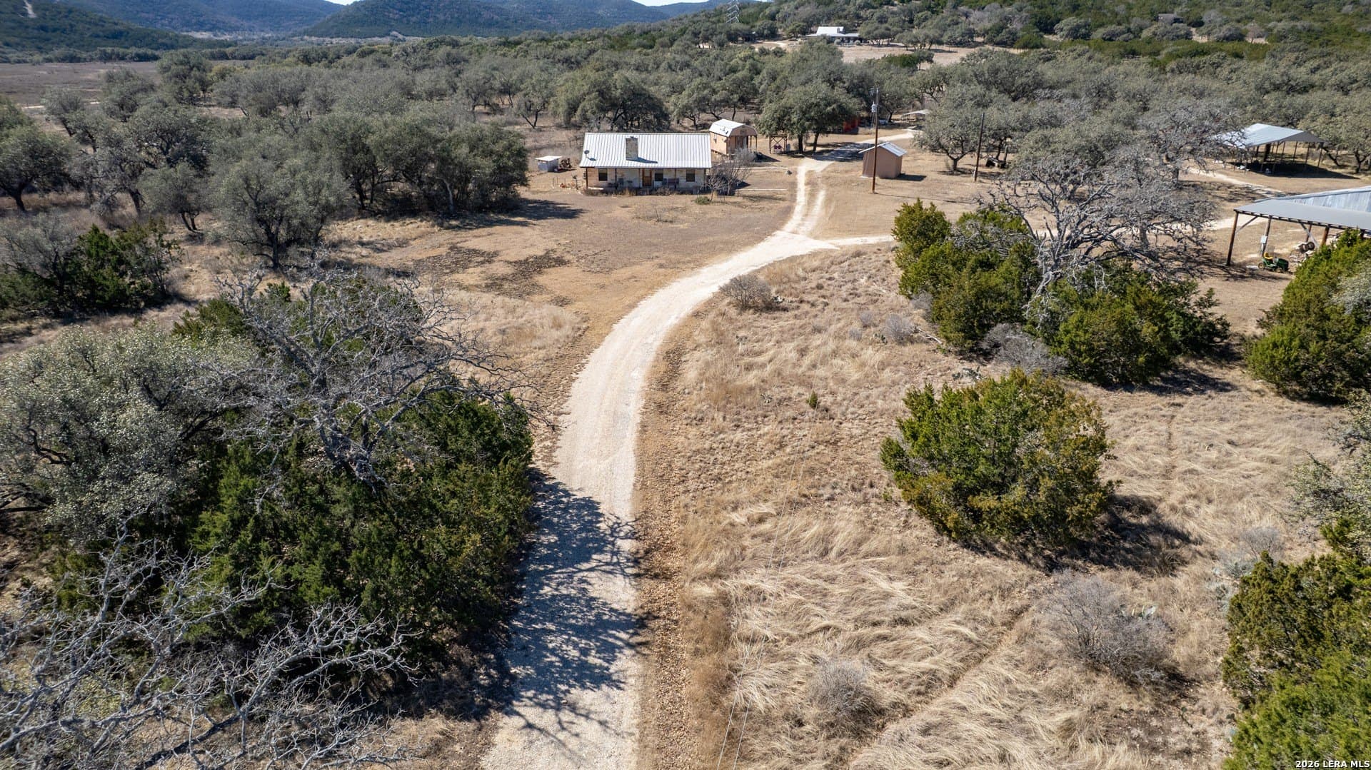 16 acres in Real County - photo 44