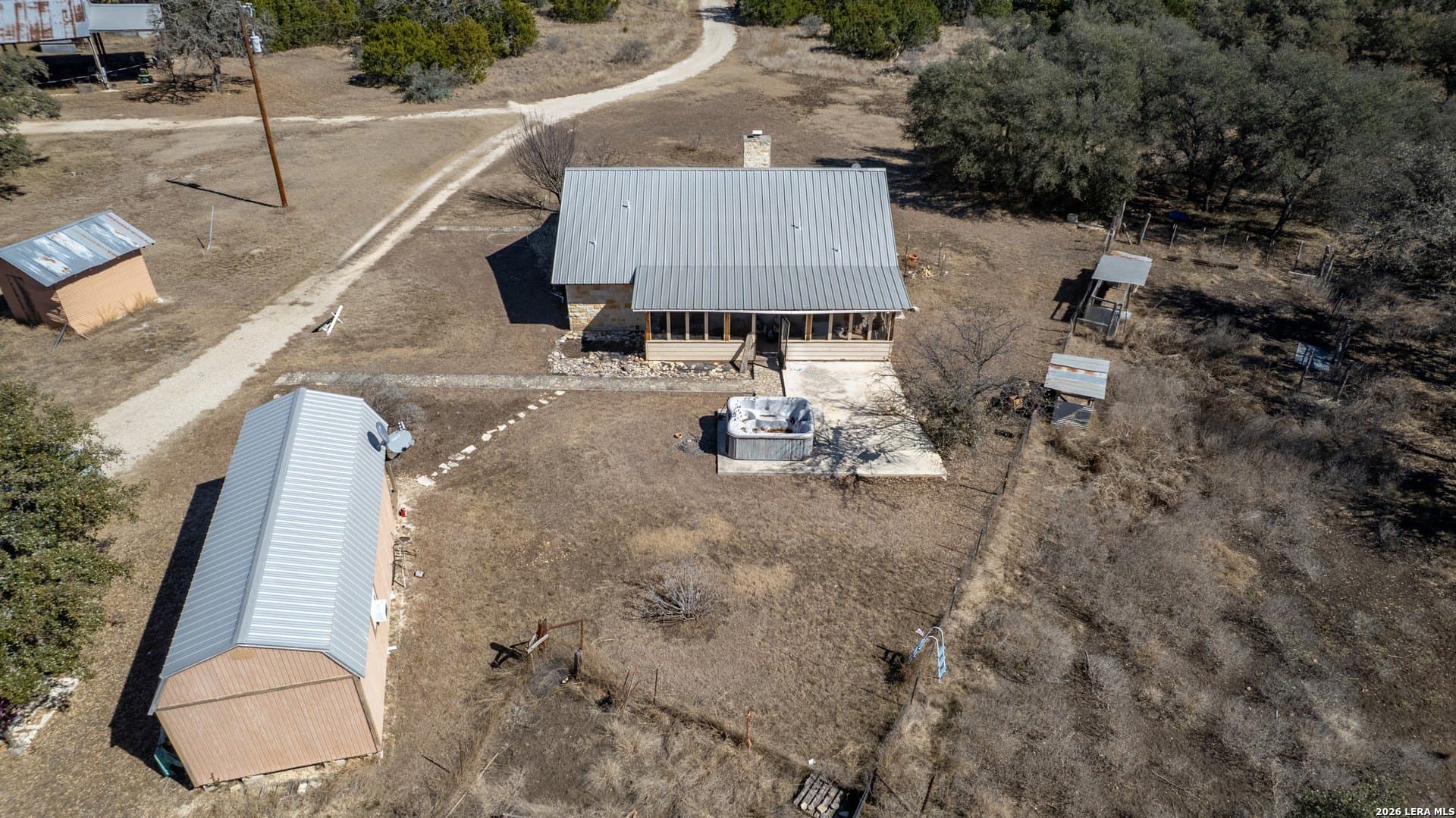 16 acres in Real County - photo 37