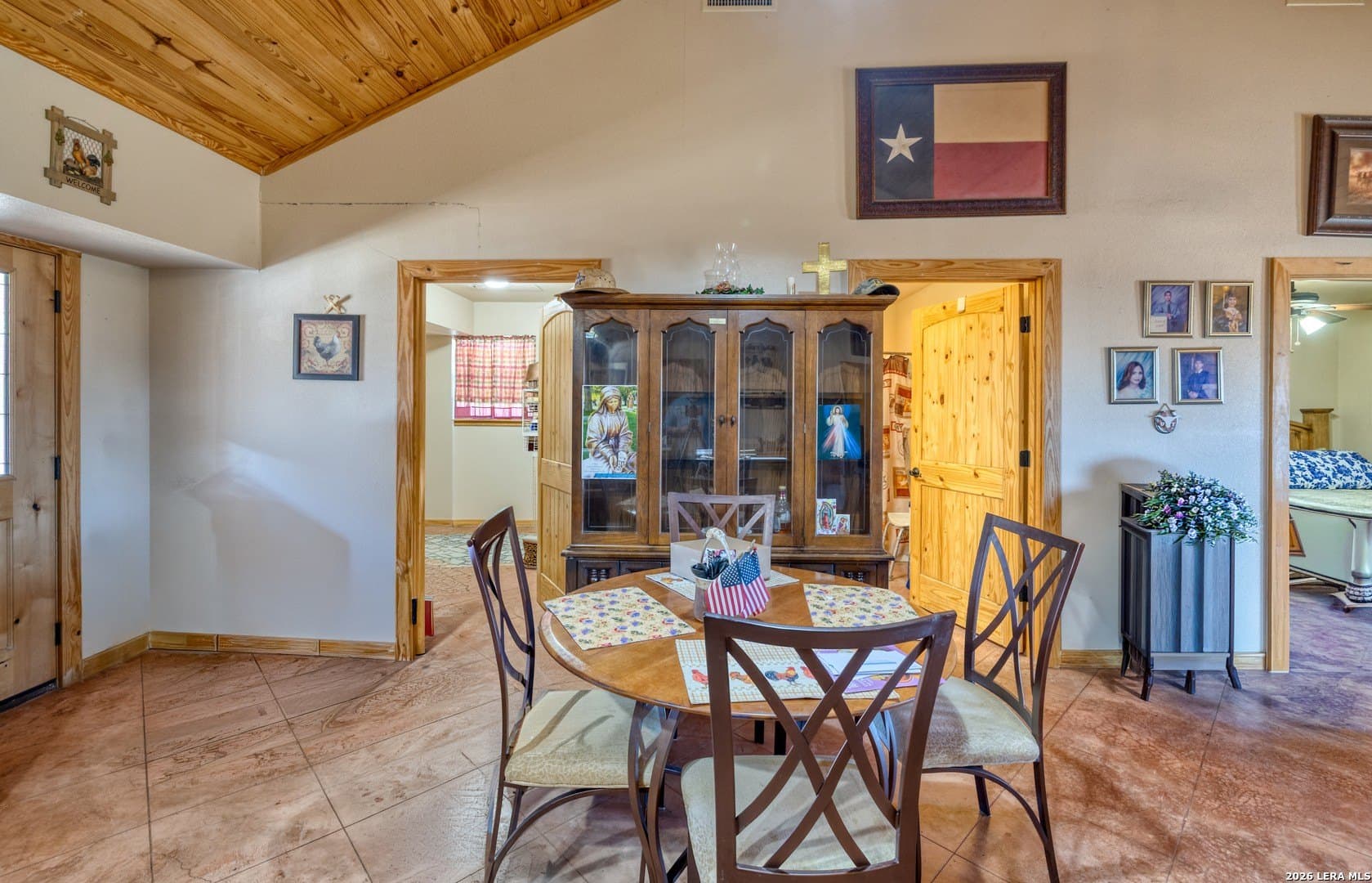 16 acres in Real County - photo 16