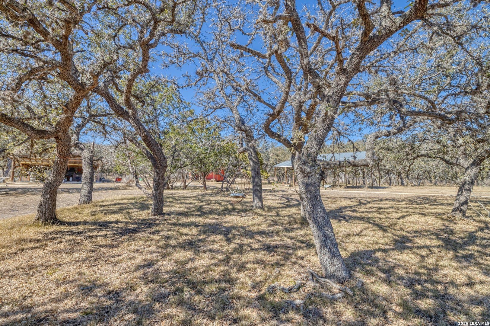 16 acres in Real County - photo 35