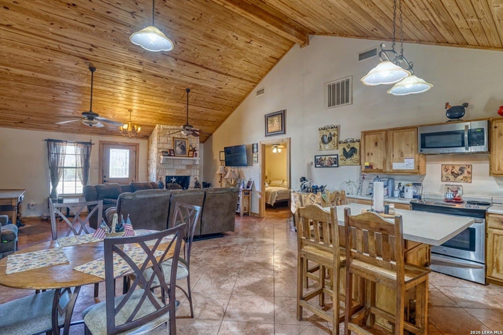 16 acres in Real County - photo 18