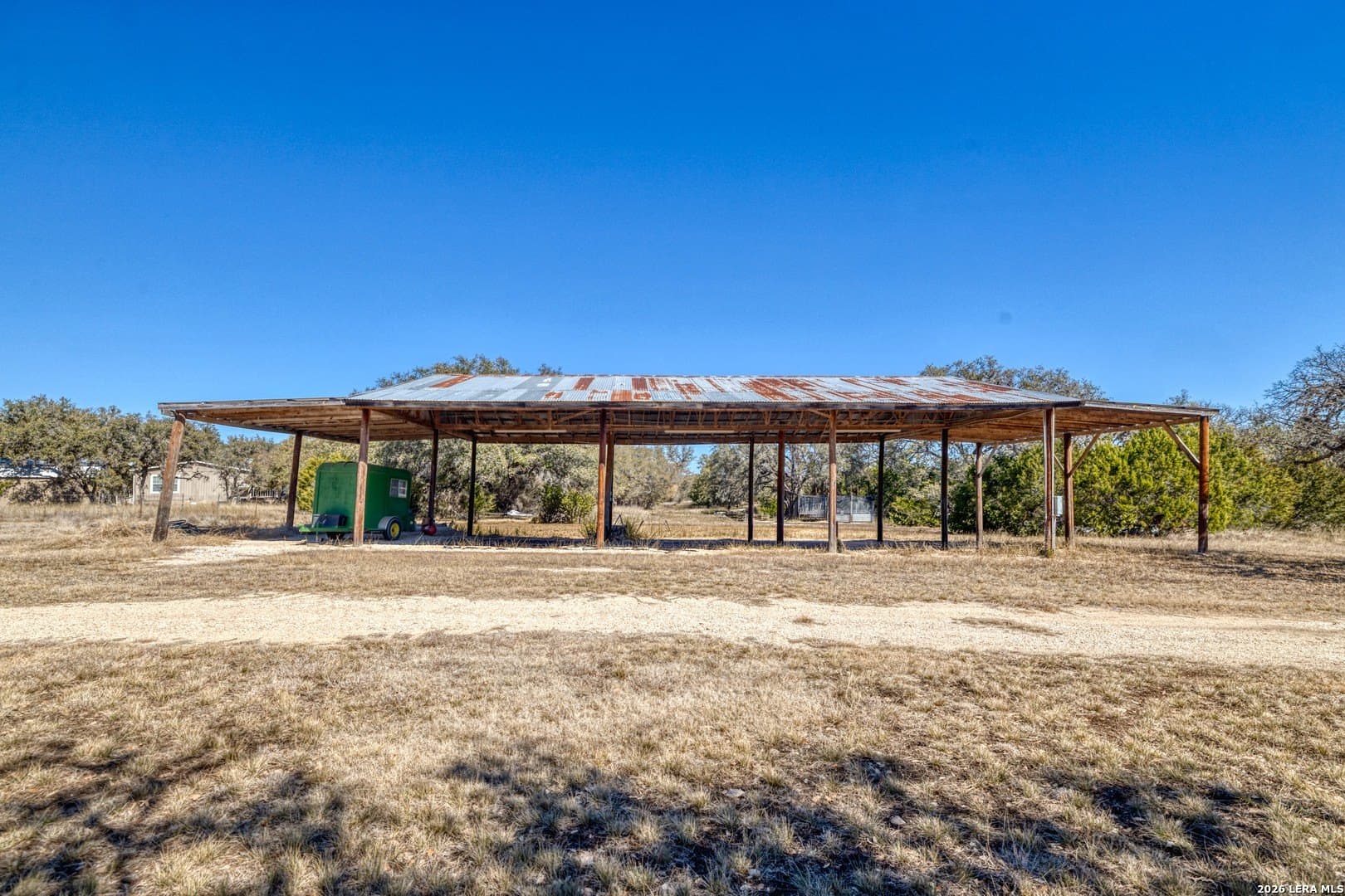 16 acres in Real County - photo 33