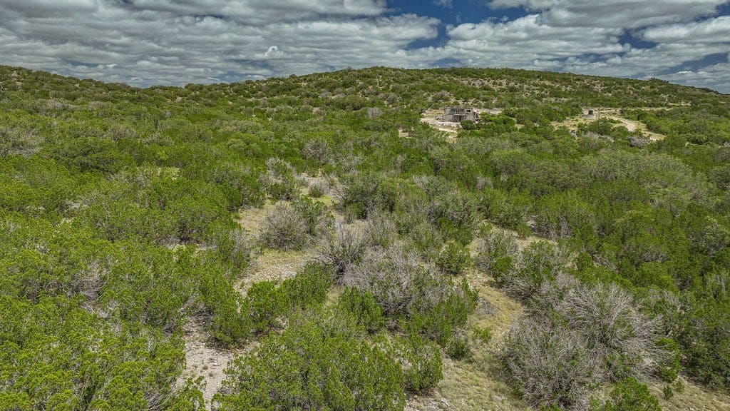 53.1 acres in Edwards County - photo 39
