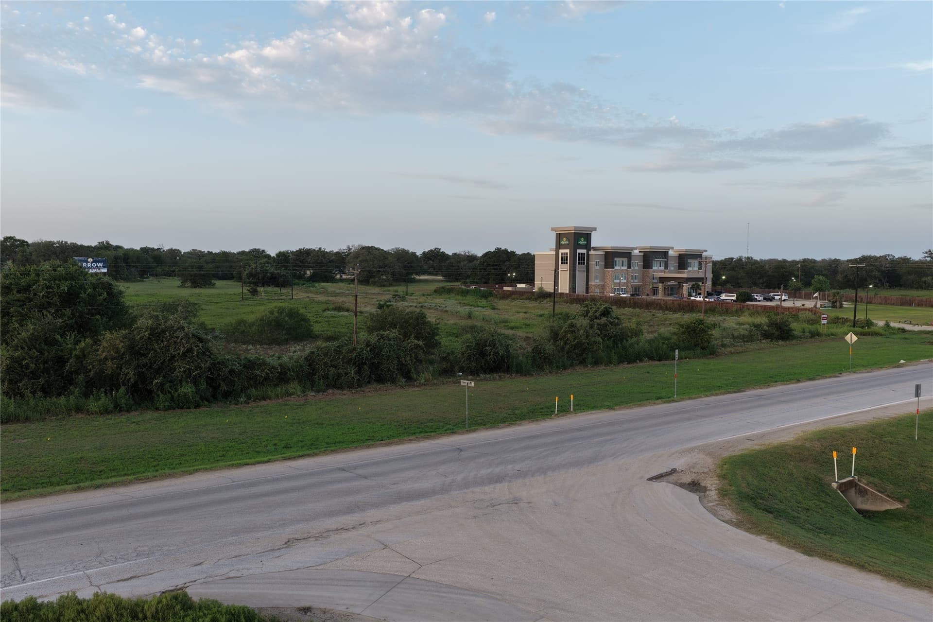 1.61 acres in Caldwell (TX) County - photo 4