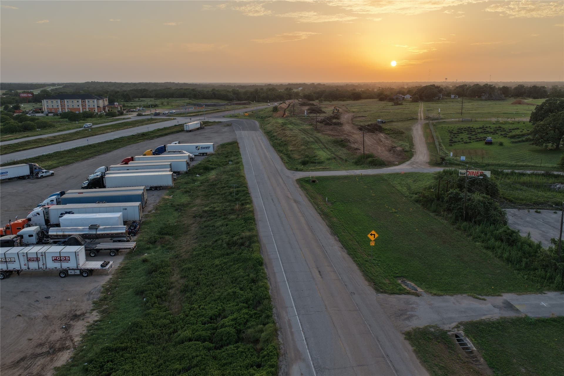 1.61 acres in Caldwell (TX) County - photo 3