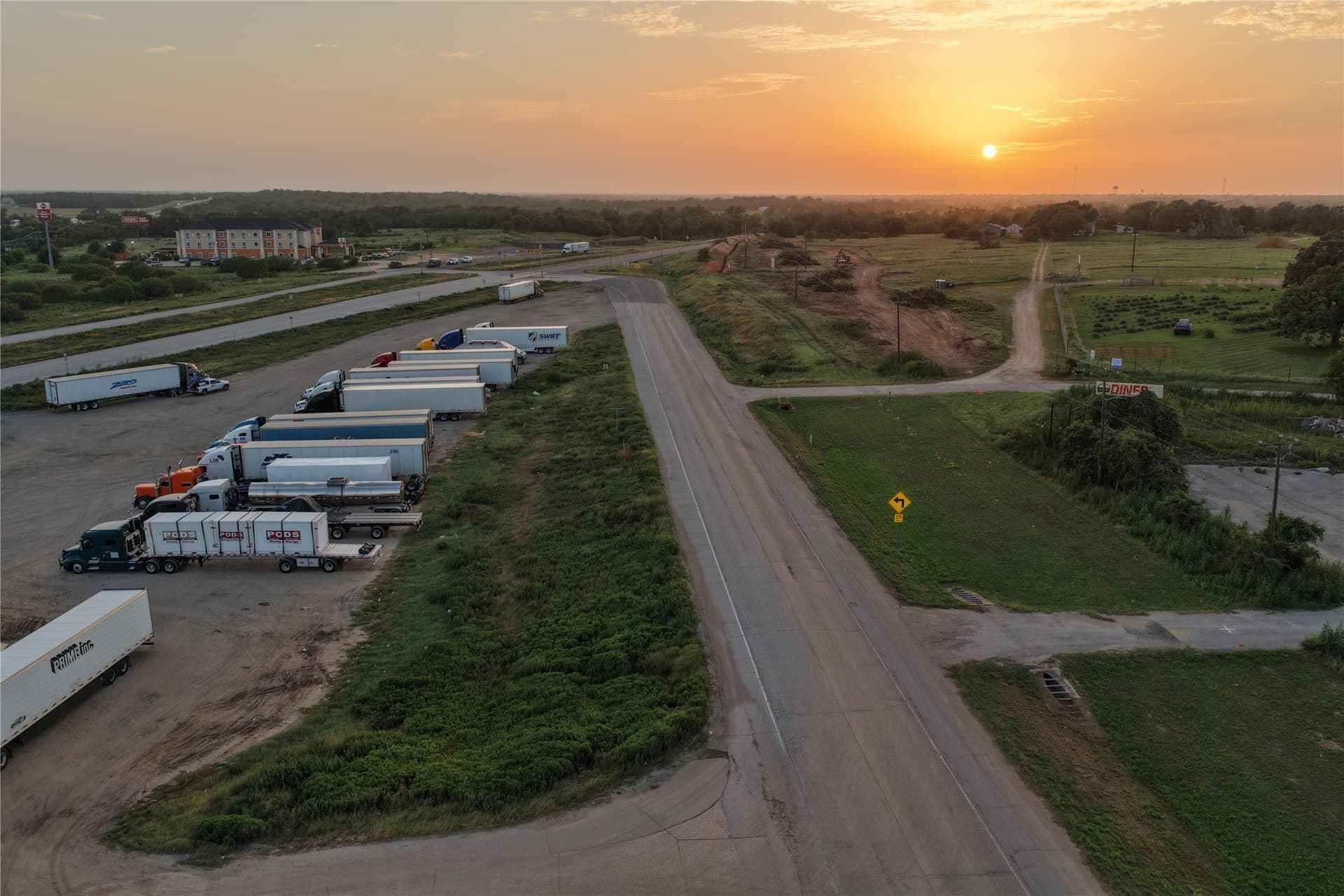 1.61 acres in Caldwell (TX) County - photo 2