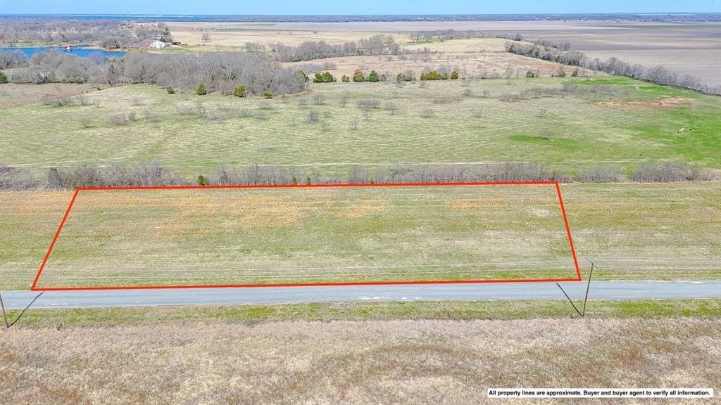 1.11 acres in Navarro County