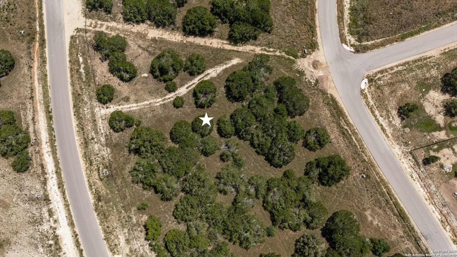 1.29 acres in Comal County gallery image 4