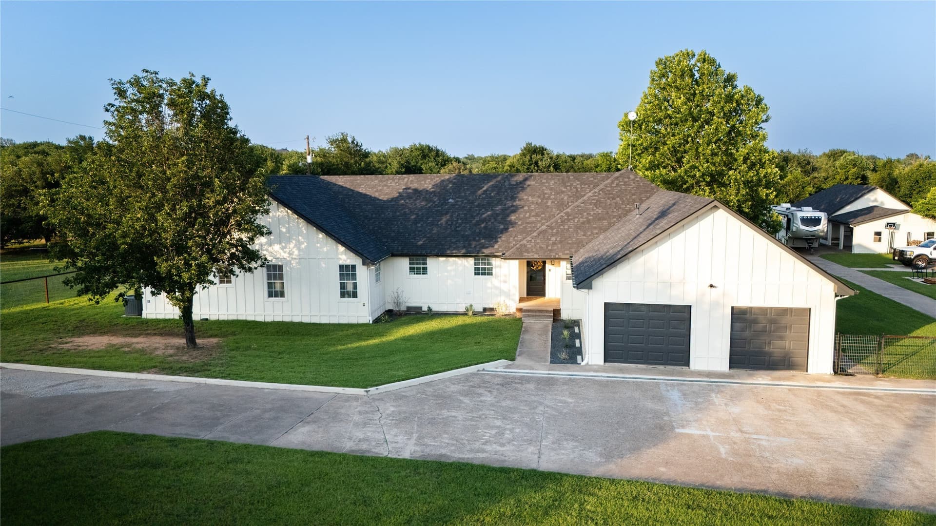 18.93 acres in Parker County