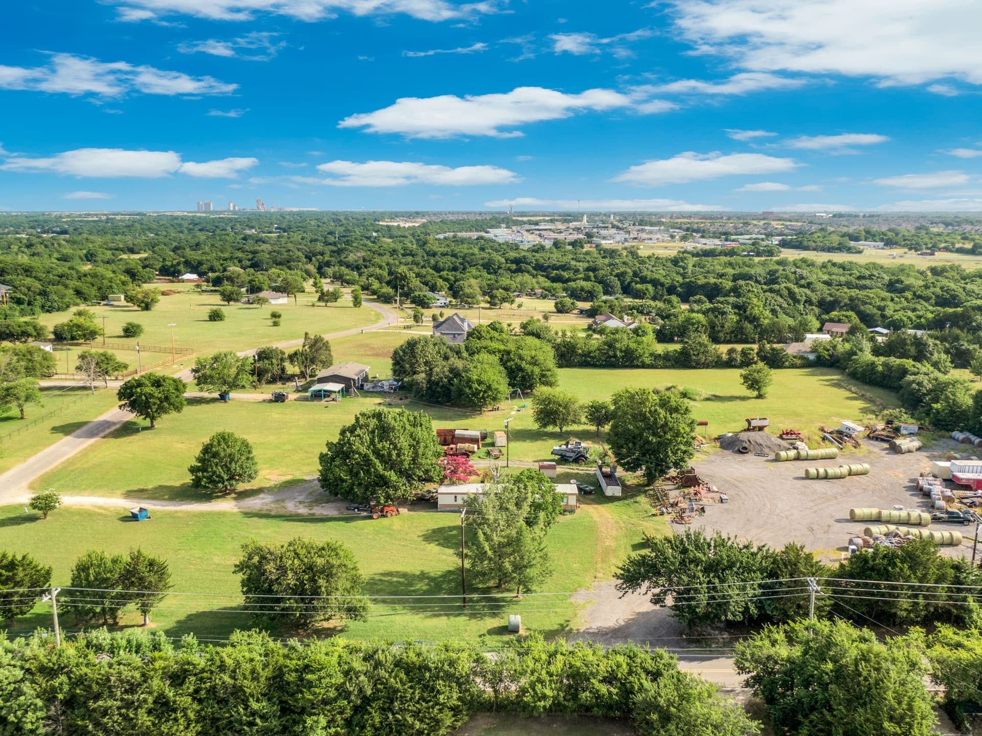 3.11 acres in Ellis County gallery image 2