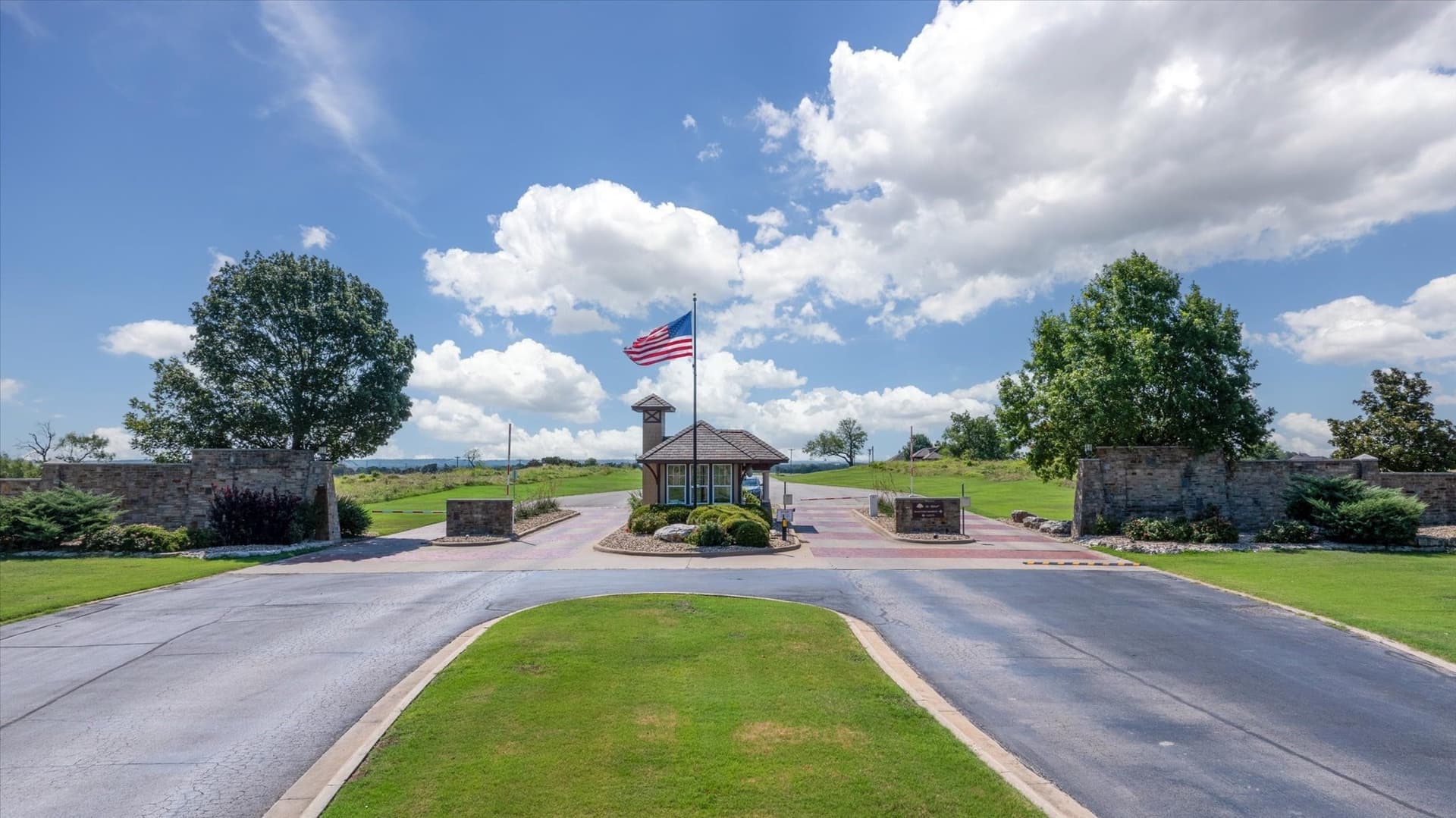 0.38 acres in Johnson County - photo 32