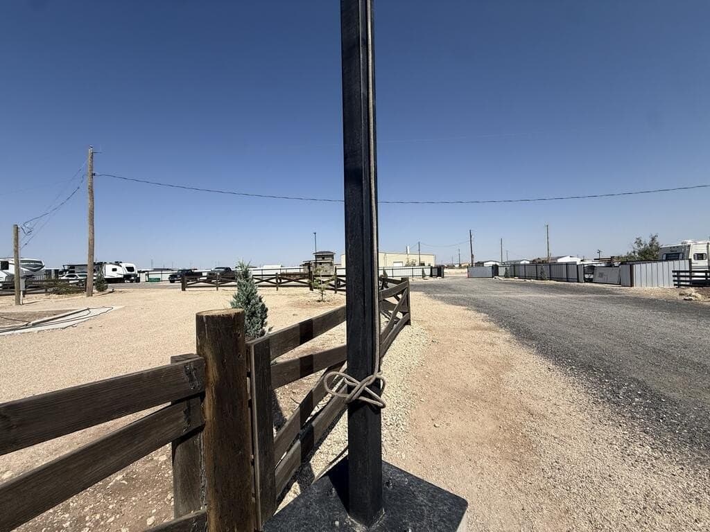 4 acres in Ector County - photo 4