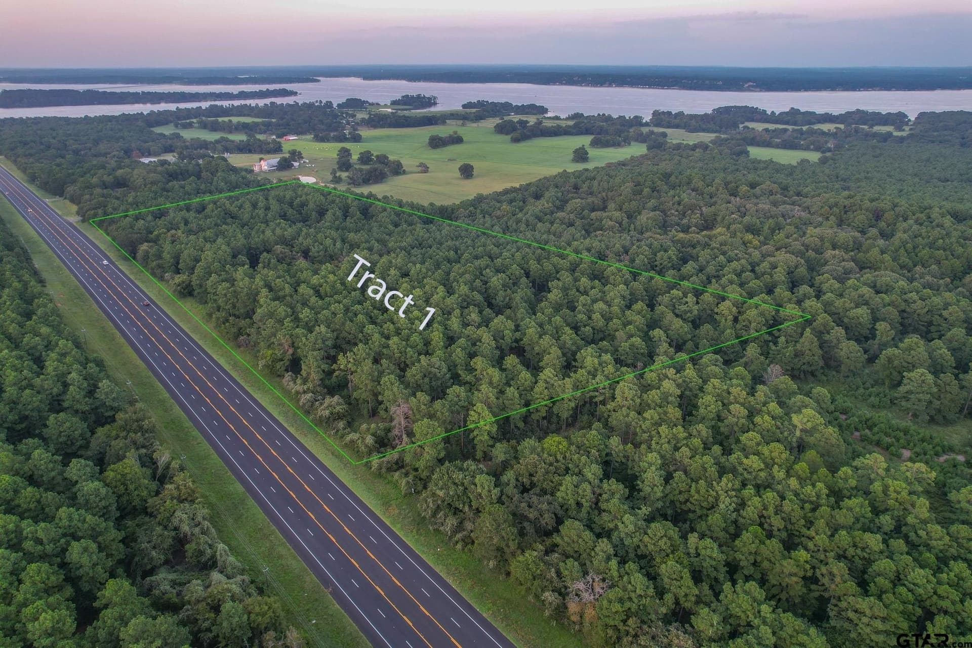 23.2 acres in Henderson County