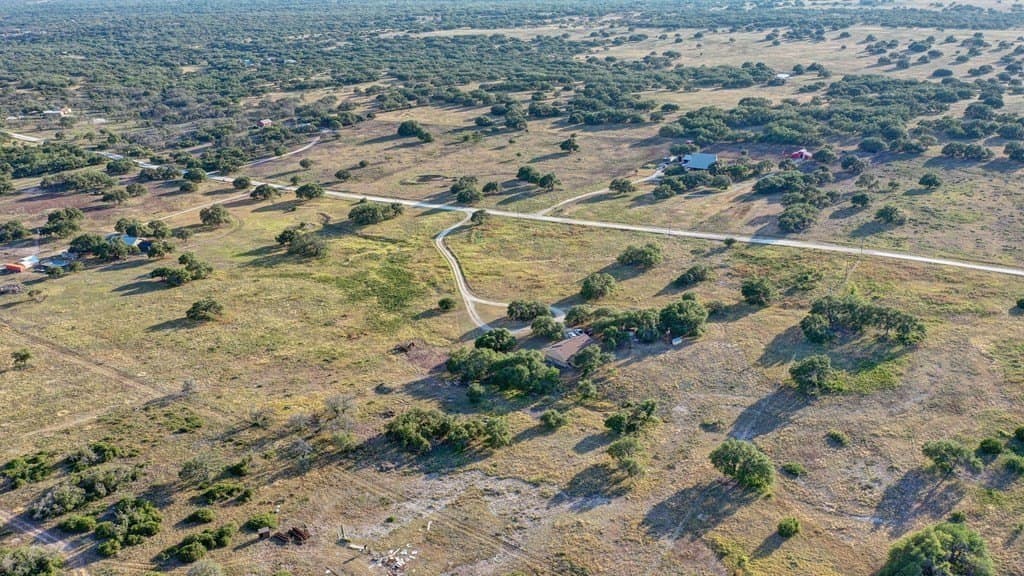 16.35 acres in Kerr County gallery image 2