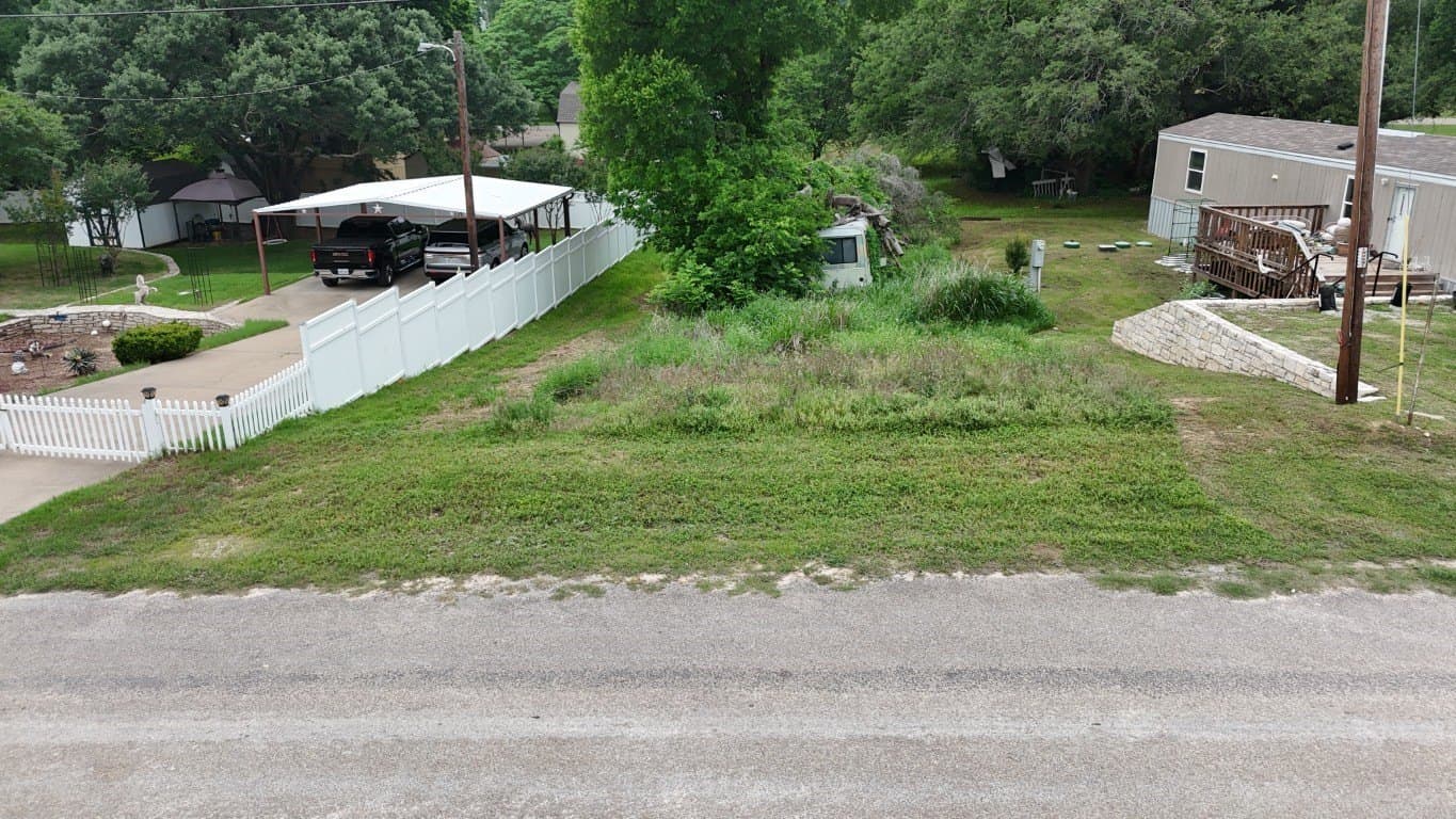 0.04 acres in Hood County - photo 6